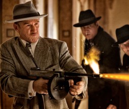 sean-penn-sera-the-prone-gunman sean-penn-sera-the-prone-gunman