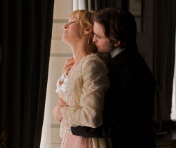Uma Thurman y Robert Pattinson
