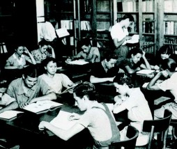 Fotograma de Las maestras de La República