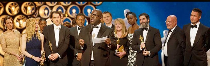 El equipo de '12 años de esclavitud' recoge el óscar a la mejor película