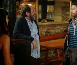 Clara Lago, Karra Elejalde y Dani Rovira